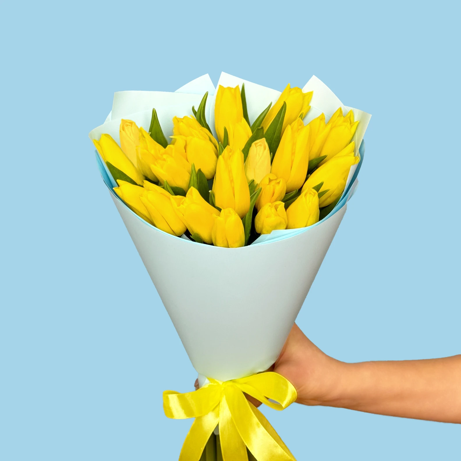 20 Yellow Tulips - image №2