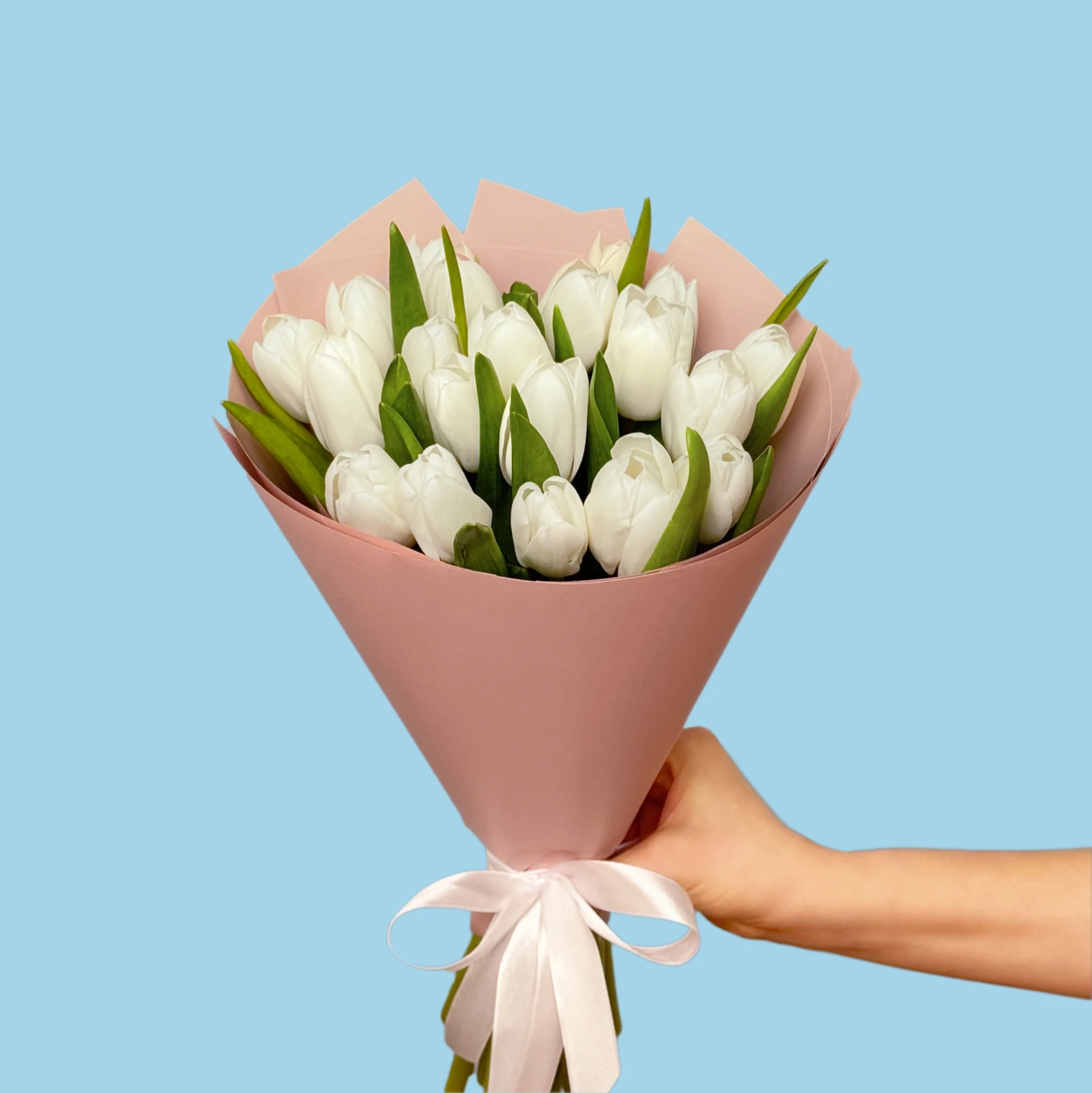 20 White Tulips - image №2