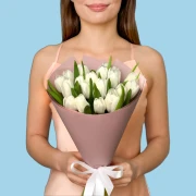 20 White Tulips - image №1