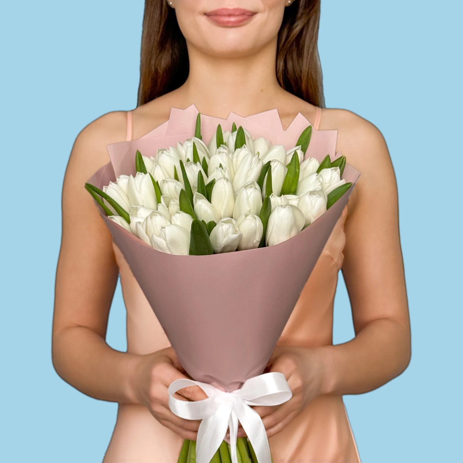 40 White Tulips - image №1