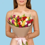 40 Mixed Tulips - image №1